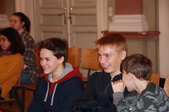 23737871_844715775706350_147295262871641629_o